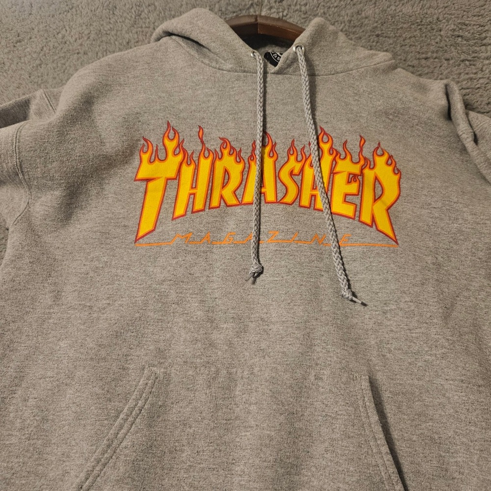 Thrasher Magazine Flame Logo Hoodie Gray Mens Small Skateboarding Pullover